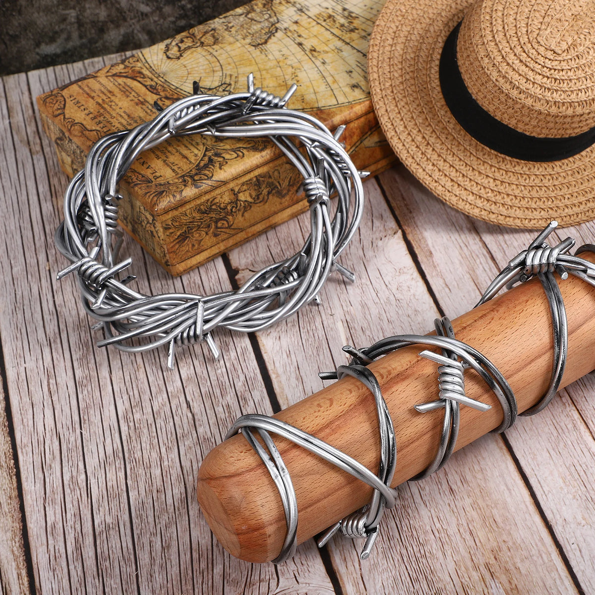 2.5M Fake Rusted Silver Barbed Barb Wire Decoration Halloween Barbed Wires Garland Haunted House Prop Western Party Decorations